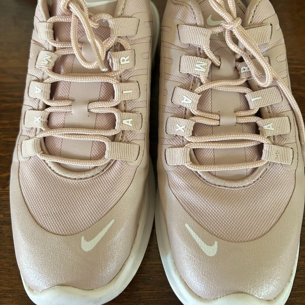 Nike Air Max Axis rose blush / light pink Size 7.5 shoe